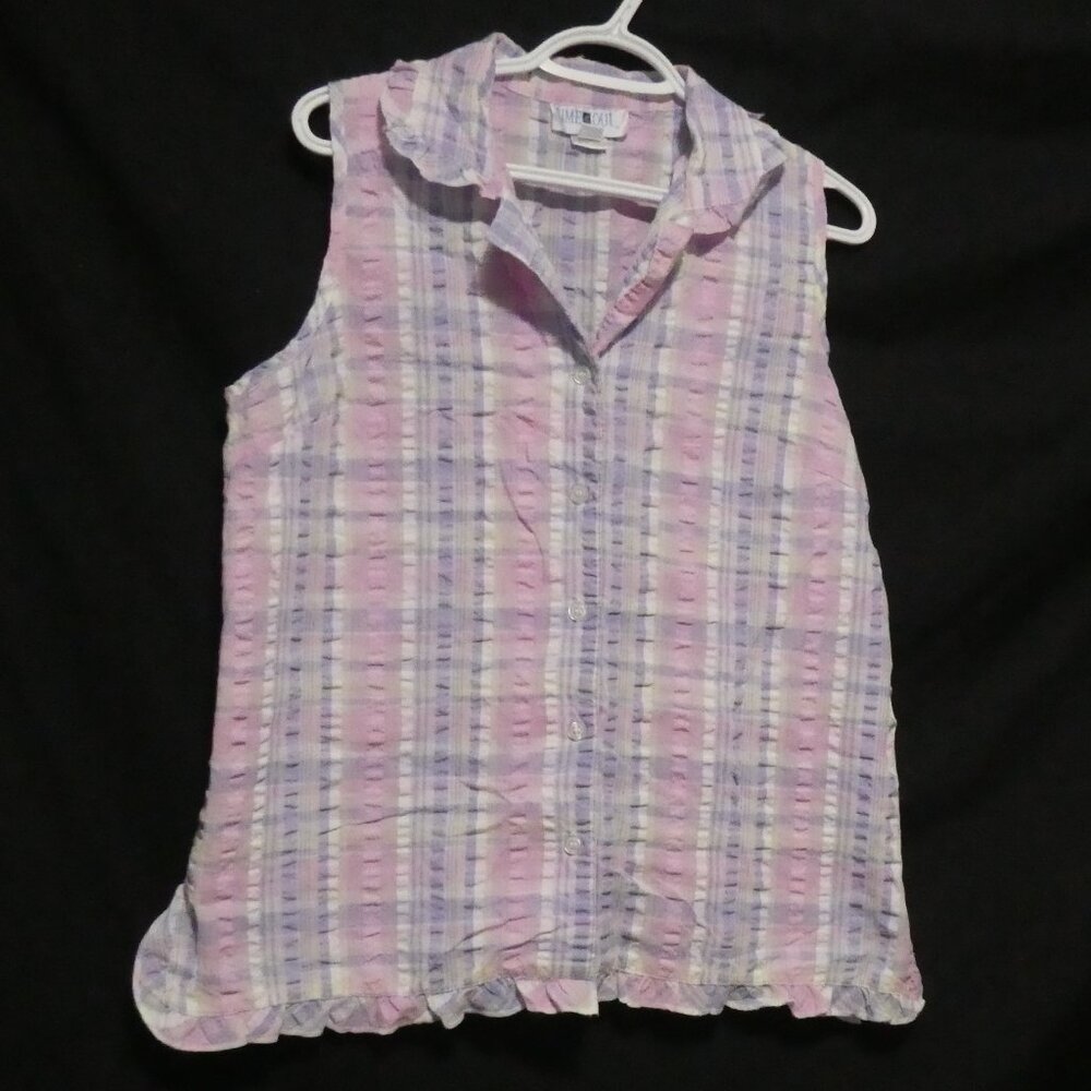 TIME OUT | medium | Plaid Sleeveless Button-Up Front Textured Blouse